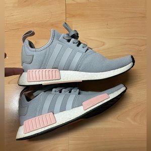 lightly worn Adidas Wmns NMD_R1 Light Onix 2017 Size 8 BY3058